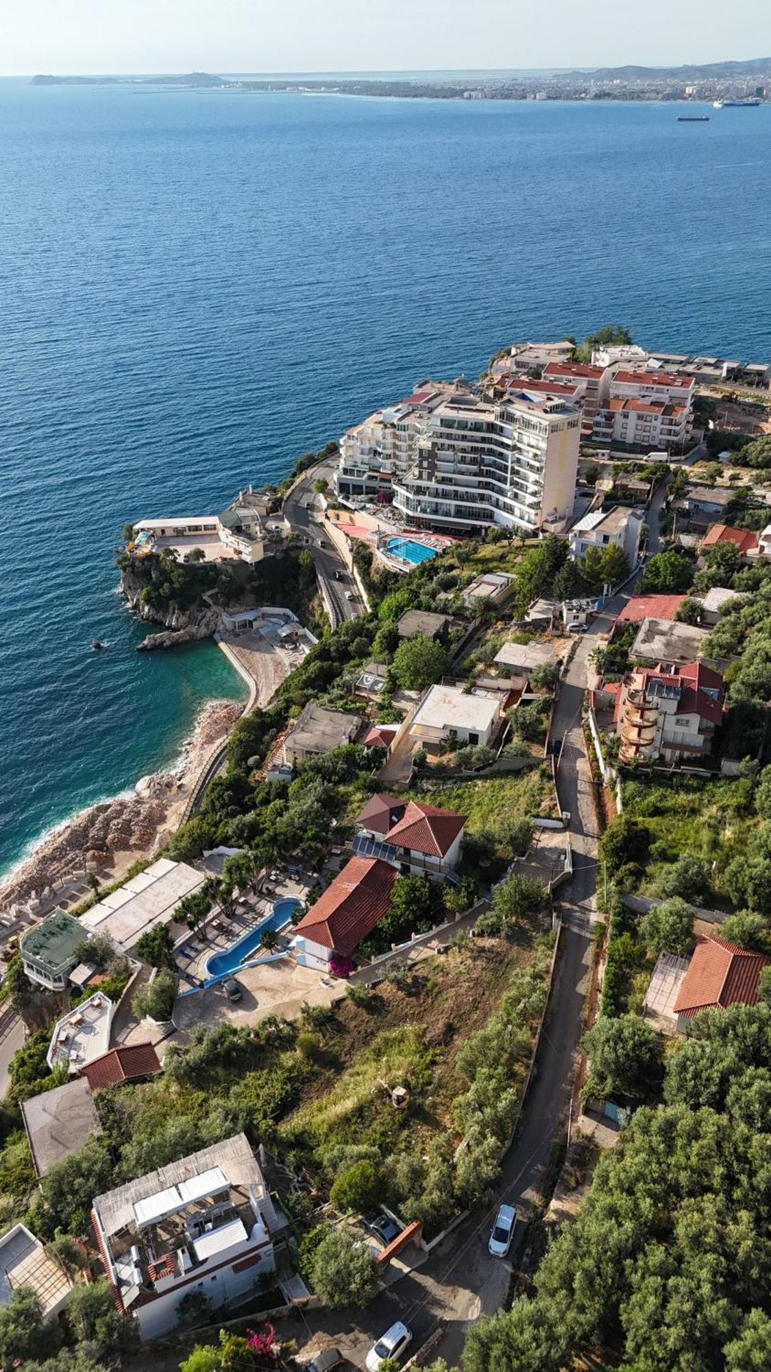Meminaj Villa Vlore